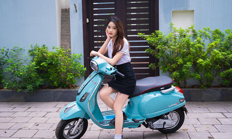 Before Latina V là mẫu xe máy điện có thiết kế mềm mại, lả lướt.